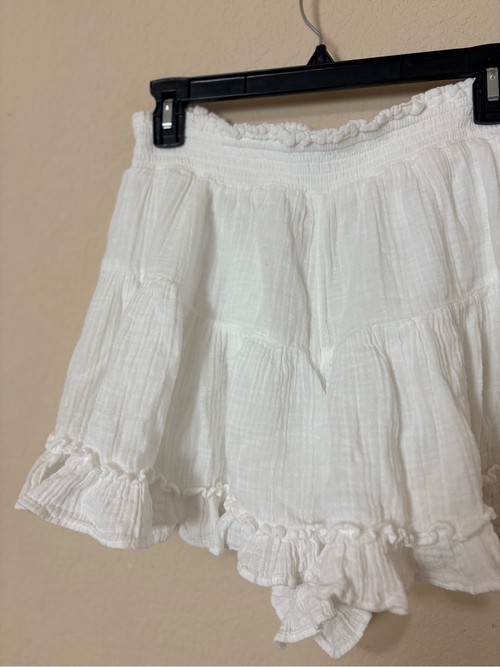 American Eagle Outfitters White High-Waist Ruffled Cotton Shorts Size Medium - Picture 8 of 13
